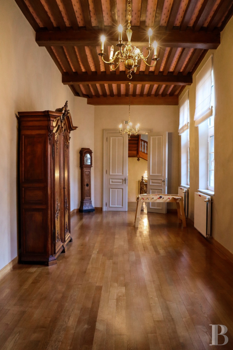 A chateau-fortress with a one hundred hectare estate in the county of Namur, to the south of Brussels in Belgium - photo  n°17